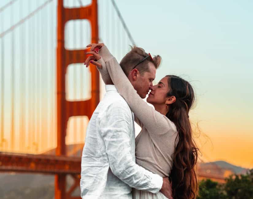Romantic Photoshoot At The Golden Gate