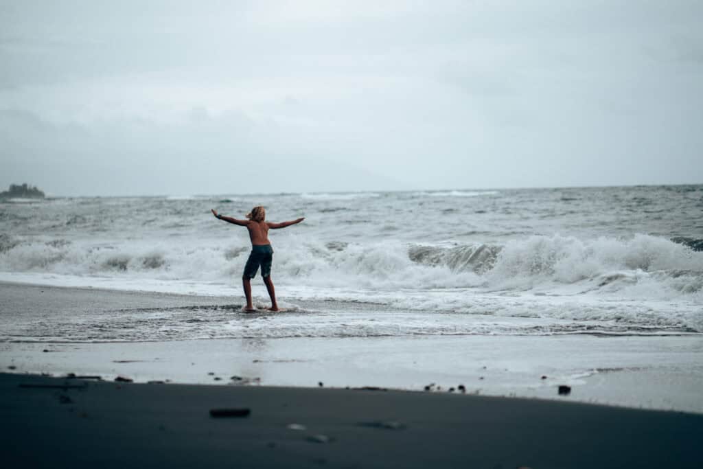 Plage Lafayette Tahiti Black Beach