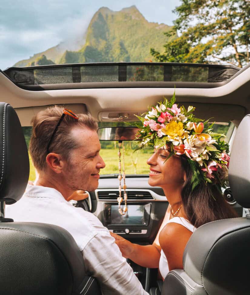 Honeymoon Photoshoot In Moorea
