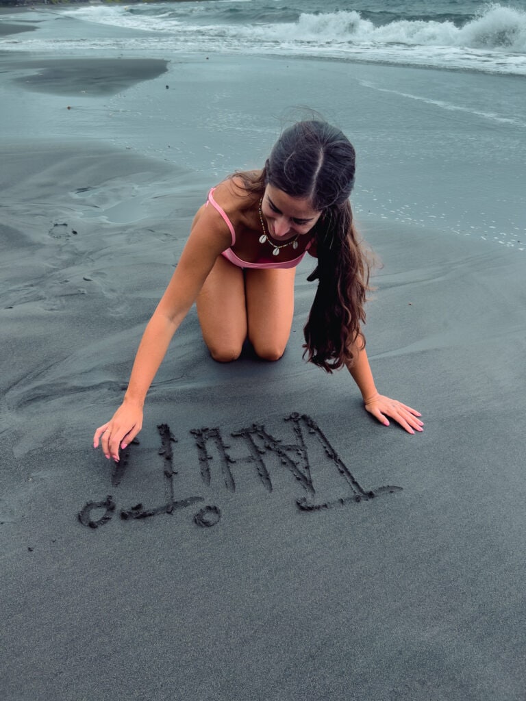 Plage Lafayette Tahiti Black Beach