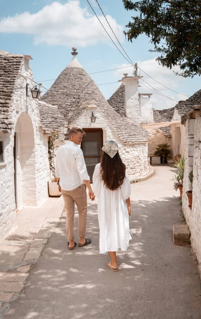 Alberobello Couple Photo